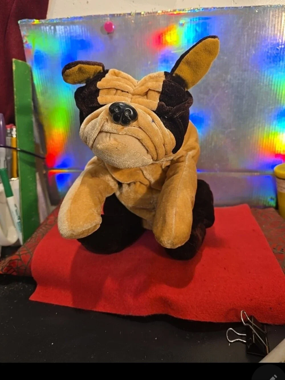 081926 Bulldog Plush Stuffed Animal Toybox 22aa